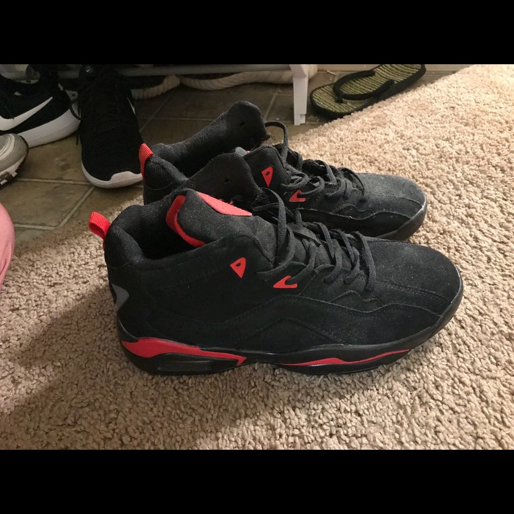 Sneaker air max men shoes size 8.5, 9